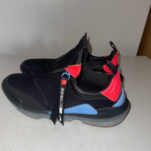 Nike women shoes satin - Picture 2 of 3